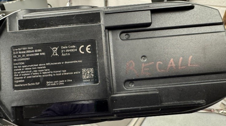 Write the word RECALL on the product